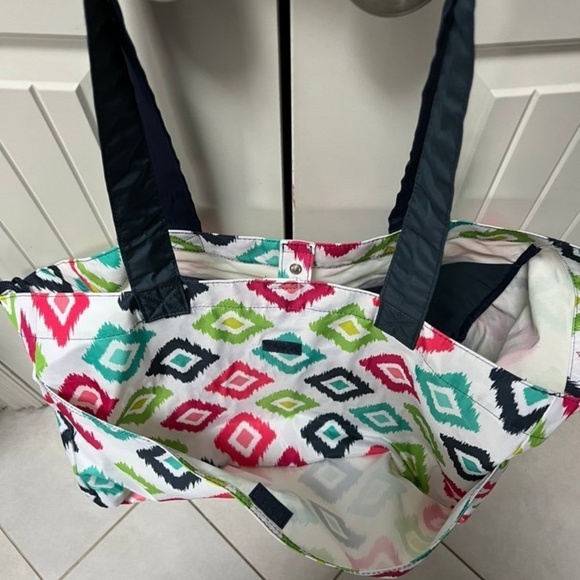 Thirty-one Soft Utility Tote~Candy Corners~EUC - Picture 5 of 8